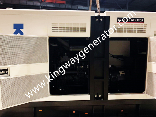 750KVA 600KWのコンテナ輸送の構造のための無声Cumminsのディーゼル発電機