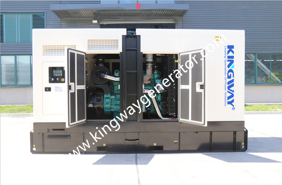750KVA 600KWのコンテナ輸送の構造のための無声Cumminsのディーゼル発電機