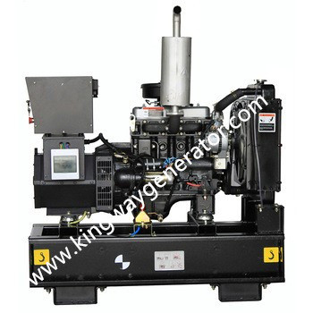 1500RPM 30KVA Cummins 24KWの発電機のホテルは高水準を使用する